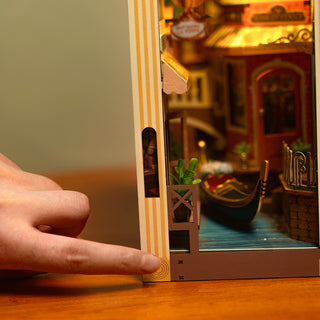 Romantic Venice Book Nook 110 brikker 3D-puslespil