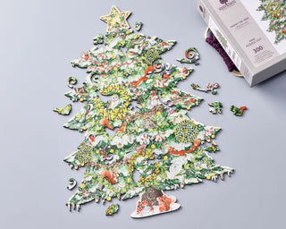 Snowy Fir Tree julepuslespil i træ med 300 brikker fra Wentworth Puzzles